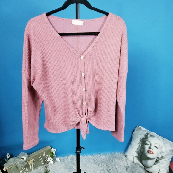 Altar'd State cropped top - Picture 1 of 5
